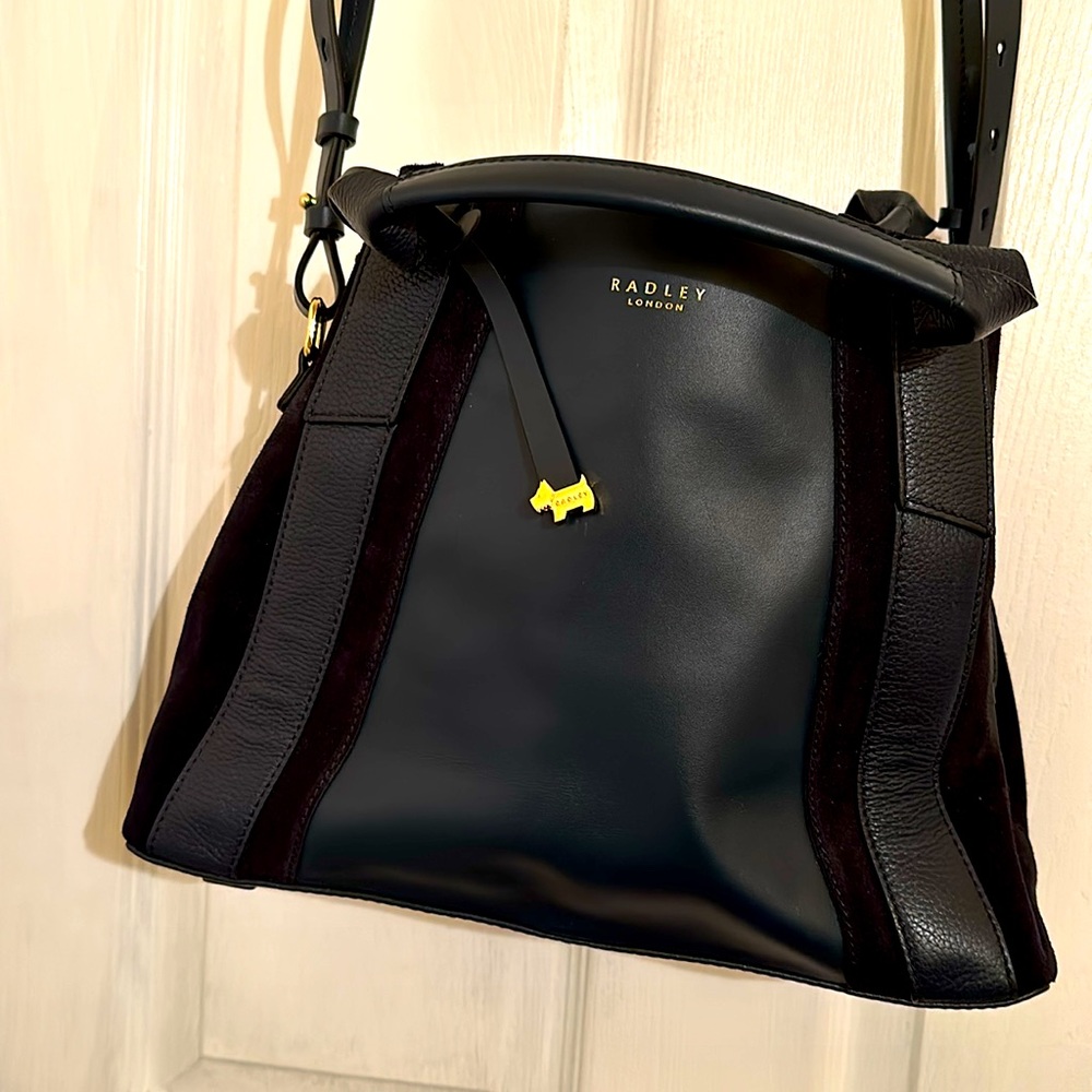 Handbag - Picture 6 of 10